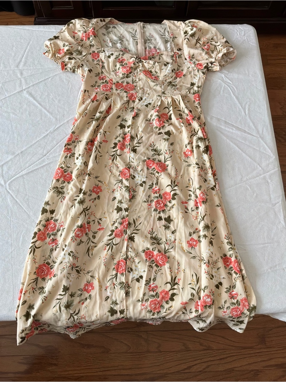 ******* Cream Floral Puff-Sleeve Dress b7 *******